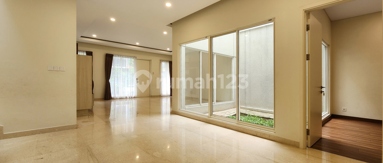 Cluster Mozart Rumah Tepi Danau di Kawasan Ekslusif Syimponia 1