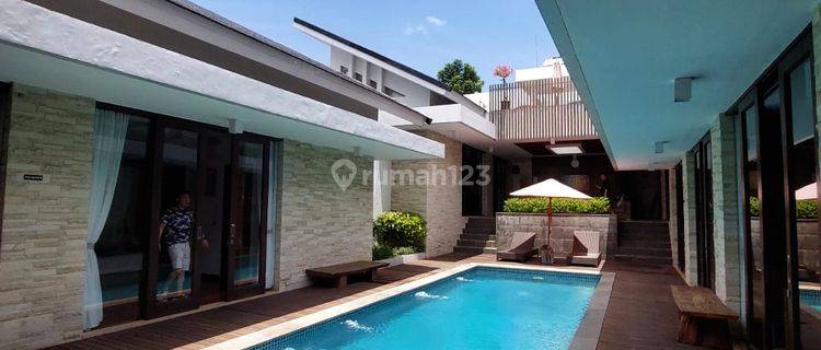 Villa for Rent with Ocean View in Nusa Dua 1