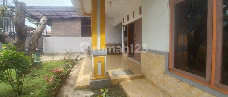 In Serua Ciputat, Peaceful and Comfortable, Close to Pamulang Square 1