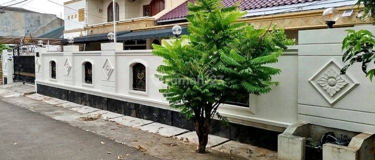 Rumah Mewah Strategis Pesangrahan Jakarta Selatan 1