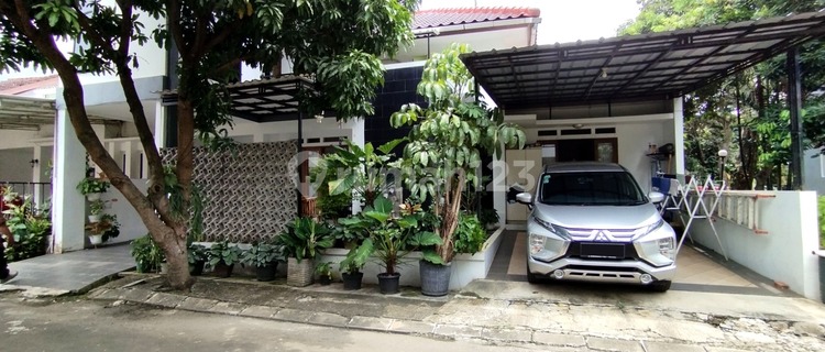 Rumah bagus hook taman di Bintaro sektor 9 dekat graha bintaro 1