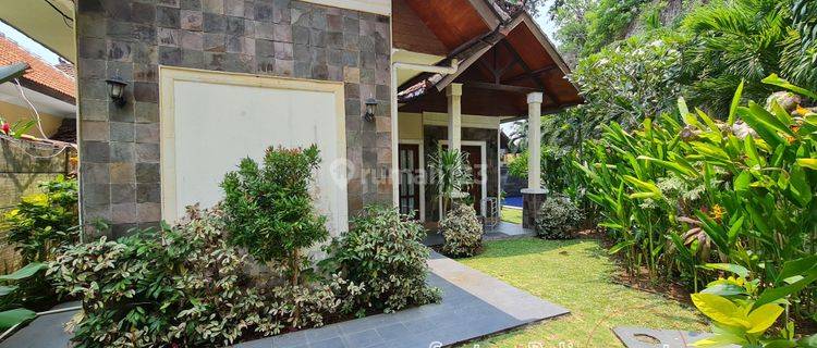 2 Bedrooms Villa 234m² in Ungasan, Residential Villa Complex 1