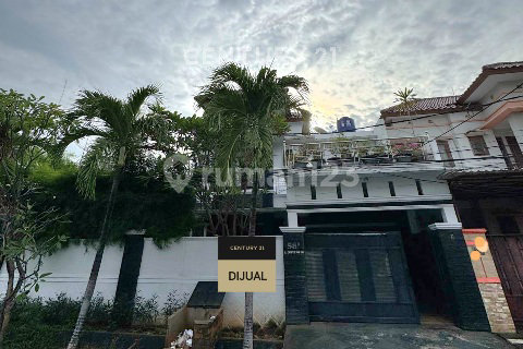 Rumah Hook Besar Bagus  Asri Strategis Cempaka Putih Tengah 1