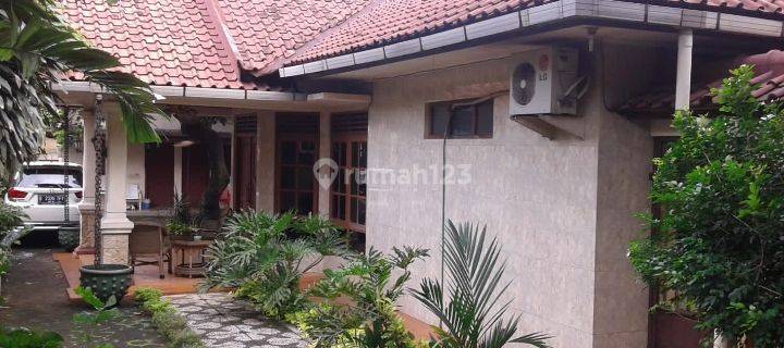 Rumah Tua, Kost2an Hitung Tanah, Lahan Luas Buat Parkir 1