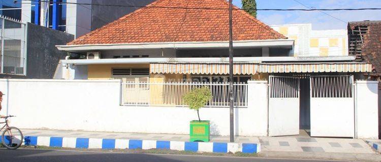 Rumah Hitung Tanah Jalan Panglima Besar Sudirman Banyuwangi 1