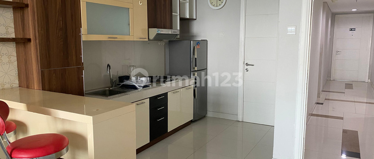 Surabaya City Center Apartment Across from Plaza Surabaya Mall and Station 1