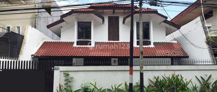  Jual Murah Rumah Modern Di Perumahan Ancol Barat 2 Lantai Bagus 1