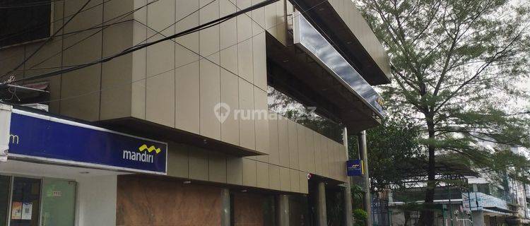 Gedung Perkantoran Tiga Lantai Green Ville Jakarta Barat 1