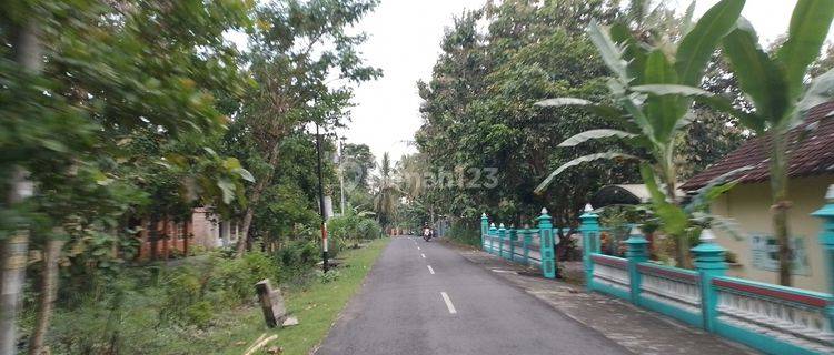 Kawasan Perumahan, Luas 130 An M2 Nempel Aspal, Panjatan Wates 1