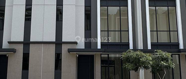 Rumah 3lt 7x14 98m 3+1KT Cluster Sentarum Asya Jgc Jakarta Garden City 1