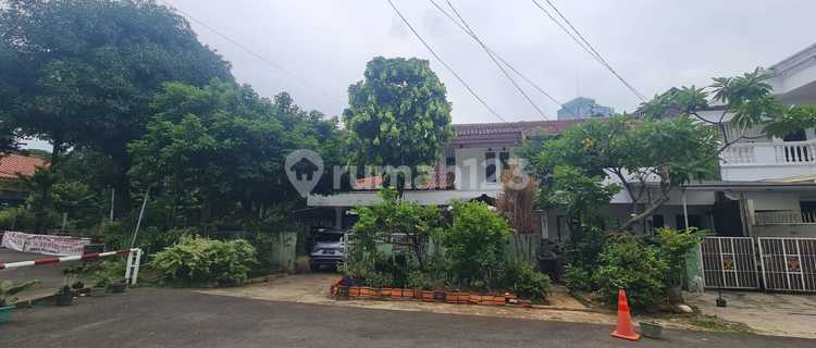 Rumah Lama.hitung Tanah Strategis.ditengah Kota. 1