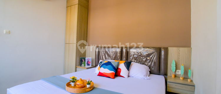 Kelowna House Kost Rental with Comfortable and Clean KING KOIL Mattress Near Mangga Besar Station Access 1