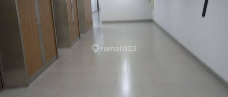 Apartement HQuarters Unfurnished Butuh Renovasi 1