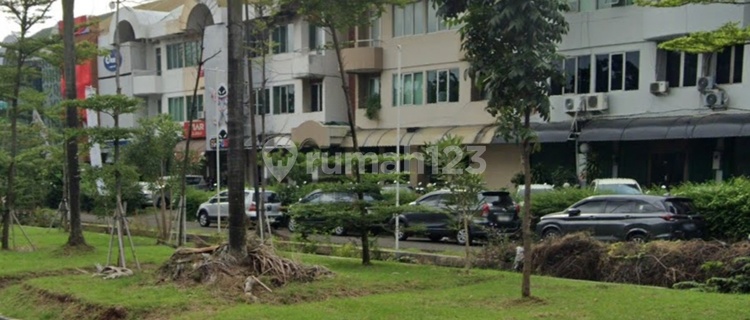 Strategic Shophouse Facing Joglo Raya Road 1