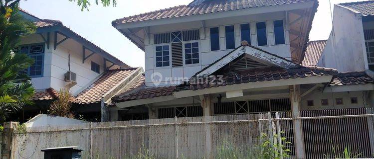 Rumah Giriloka Bsd Jalan Utama Perlu Renovasi  1