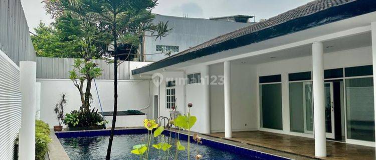 Disewa Rumah Satu Lantai Di Kemang  1