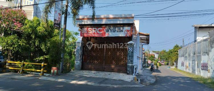 Ruko Strategis di Jalan Rajawali 1