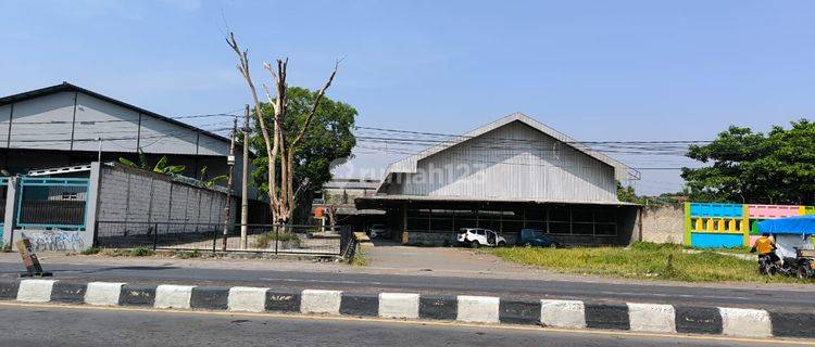 Gedung Ex Bioskop Dan Futsal di Arjawinangun 1