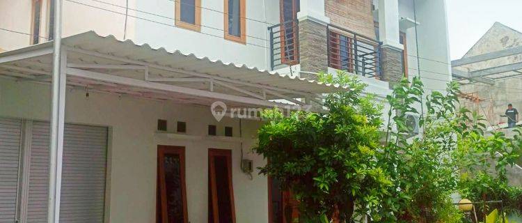 Rumah Furnished 2 Lantai Perumahan Nogotirto Sleman 1