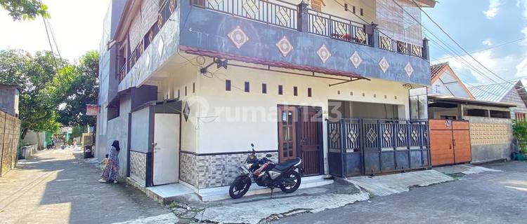 Boarding house 2 floors in Jakal km 6 near UGM and Sardjito Hospital, Mlati, Sleman. Area 190 m² 1