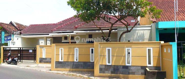 Rumah Luas Strategis di Jl. Kabupaten Trihanggo Sleman 1