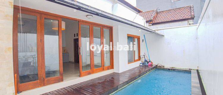 Villa, Modern Villa with swimming pool in Jimbaran, Bali 1