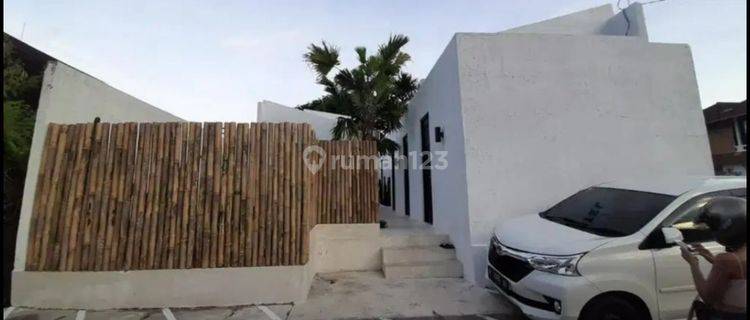 Guest house konsep Santorini di pusat pariwisata Canggu, 7 kamar tidur 1