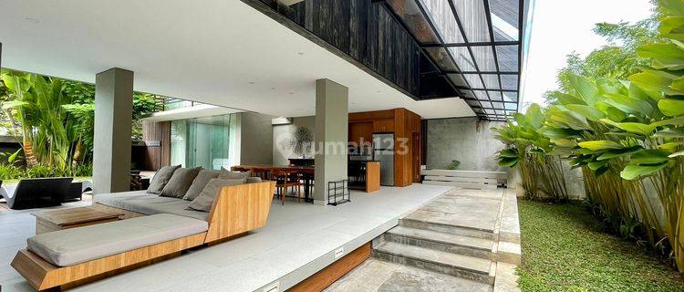 Luxury Villa modern minimalis 500 meter ke pantai canggu berawa 1