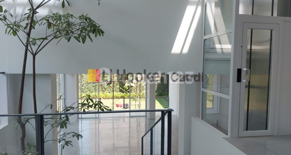 Rumah di Perth Green Candi Residence Semarang 1