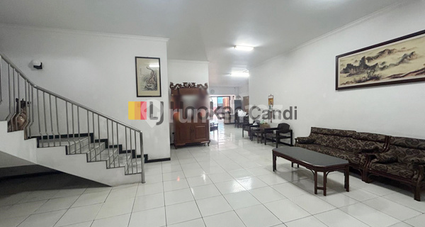 Rumah di Mayjend Sutoyo Semarang 1