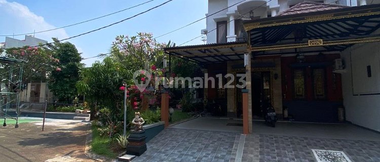 Nice 2-Story House with SHM in Harapan Indah, Bekasi 1