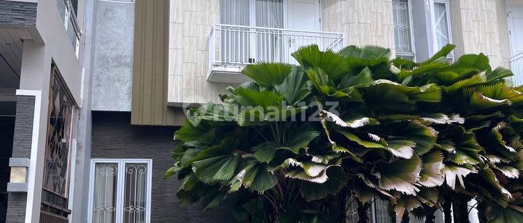 For Quick Sale: Nice 2-Story Springville House with SHM, East Bekasi. 1