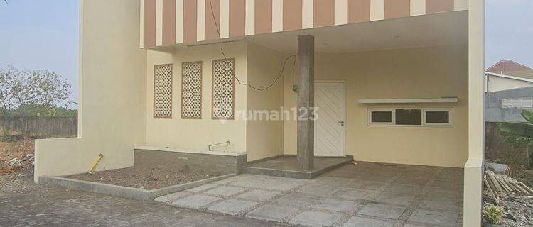 Rumah baru minimalis di cluster dekat solo baru 1