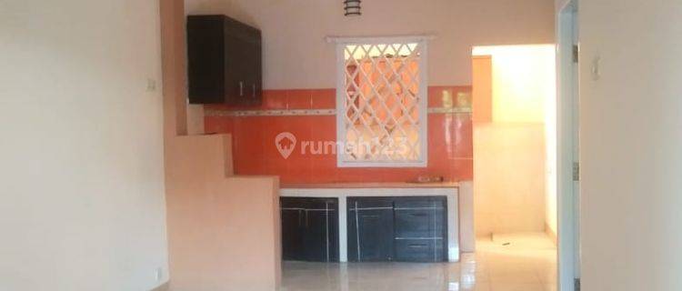 Rumah Murah Bagus Siap Pakai Rapi di Vila Mahkota Pesona 1