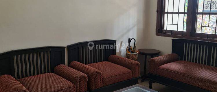 Rumah Rapi 2 Lantai Furnished di Kota Wisata 1