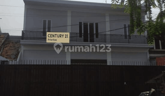 For Sale: House or Commercial Space in Johar Baru, Central Jakarta 1