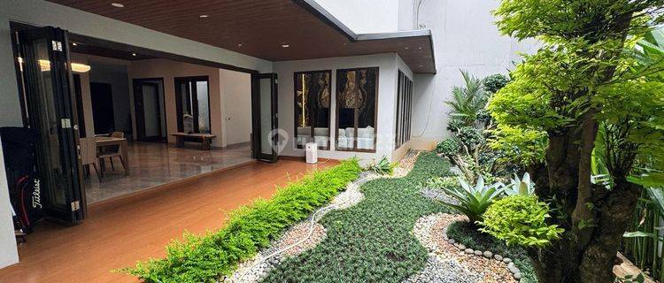 Rumah Mewah Lokasi Prestisius SHM di BSD The Green 1