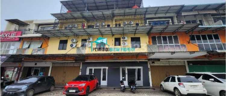 FOR SALE 3 UNITS OF ATTACHED SHOPHOUSES FOR BOARDING IN TROPICANA - SEI PANAS 1