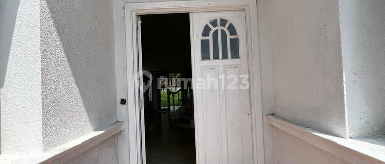 Rumah Berhalaman Sangat Luas Free Disain Renovasi 1