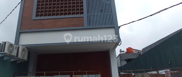 New Shop House in Kav DKI, North Meruya, West Jakarta, Only Ground Floor for Rent. 1