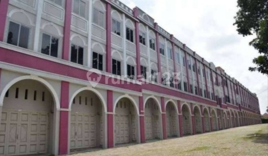 For Sale 3-Story Shop House in Siantar Business Centre Area, Jl. Rakutta Sembiring, Pematang Siantar 1