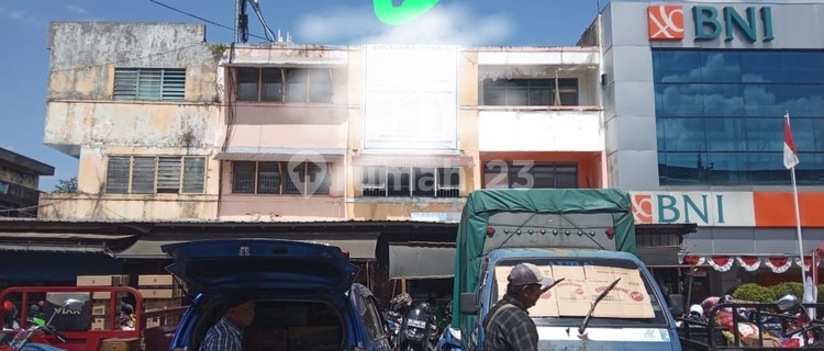 For Rent Ready-to-Occupy Shop House on Pasar Baru Street 1