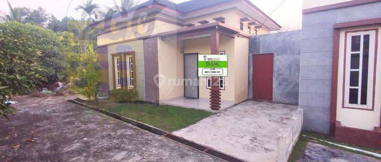 Rumah Unfurnished SHM di Jl. Rintis Ujung 
, Pekanbaru 1