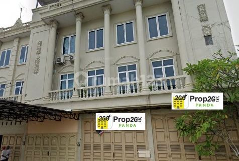 Ruko 2 unit Strategis Pinggir Jalan Raya Disewakan,Siap Huni Parkiran Luas Dan Ramai Di Pekanbaru 1