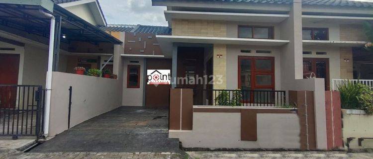 Rumah di Gedongan Colomadu Karanganyar Baru HGB Utara (at) 1