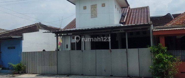 Rumah Strategis Tepi Jalan Ramai Gagaksipat Ngemplak Boyolali  1