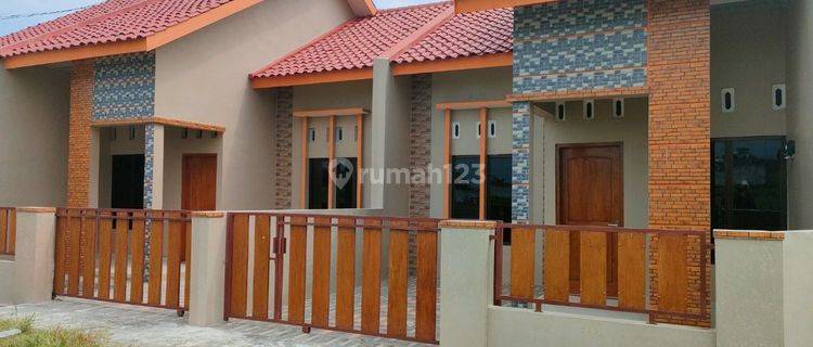 Rumah Baru Cantik Bejen Karanganyar Karanganyar Siap Pakai (AA) 1