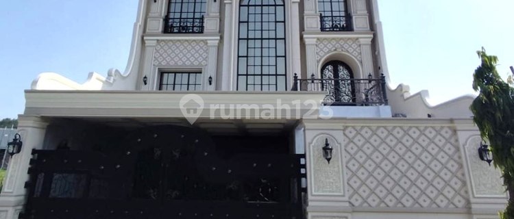 Rumah Mewah Kolam Renang Dan Lift Garansi 2 Tahun Di Jogja (at) 1