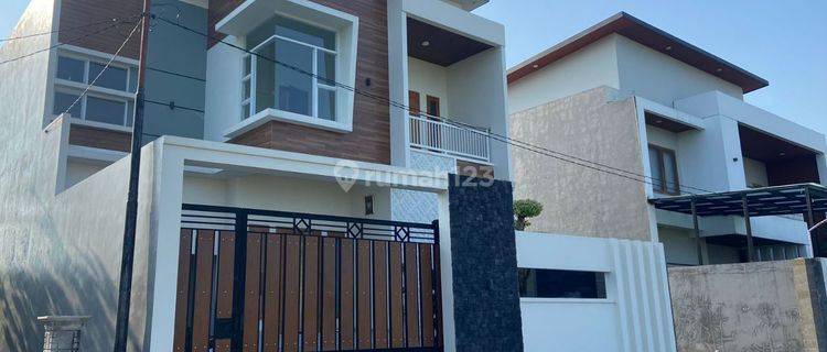 Rumah Wonorejo 2 Lantai Modern Siap Pakai Dekat Jalan Raya (ra) 1