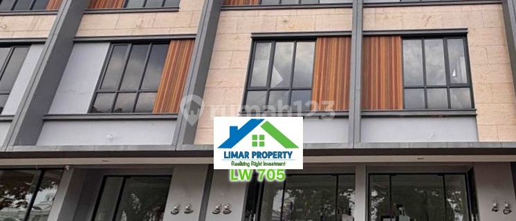 For Rent 3-Story Strategic Shop House, Comfortable, Cibubur Legend Tourism Area 1